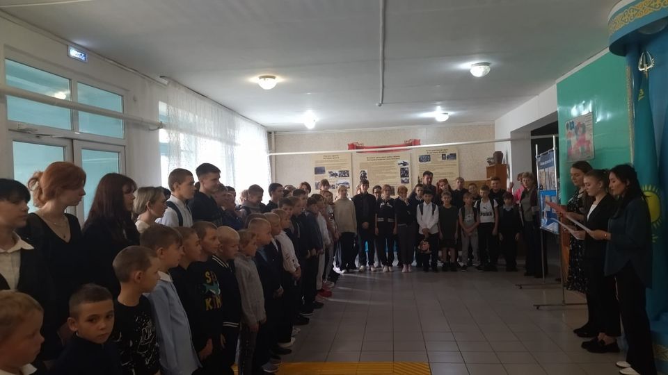 5 сентября в КГУ &quot;Ясновская средняя школа&quot; прошла линейка посвящённая Дню языков народа Казахстана.