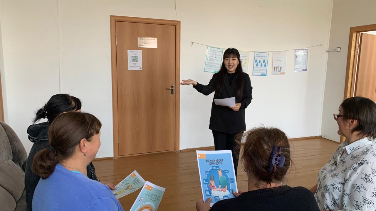 «Ясновка орта мектебі» КММ-де әлеуметтік педагог С.Н.Воропаева мен педагог-психолог А.Н.Ахмулина ұйымдастырған ата-аналар жиналысы өтті.