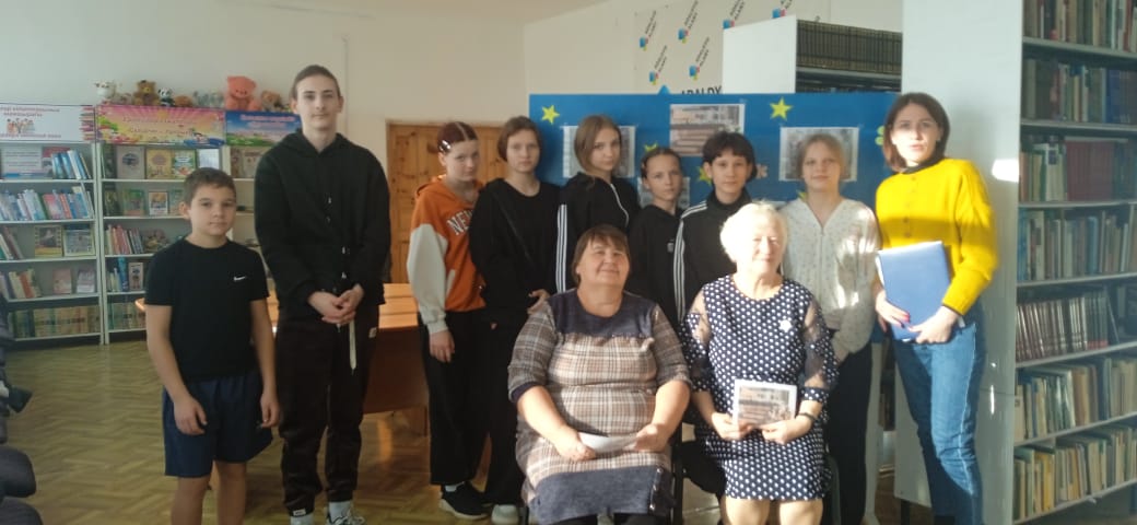 23 қазанда ауылдық кітапханада "Ясновка орта мектебі" КММ оқушыларына арналған кітапханашылар күніне арналған танымдық іс-шара өтті.