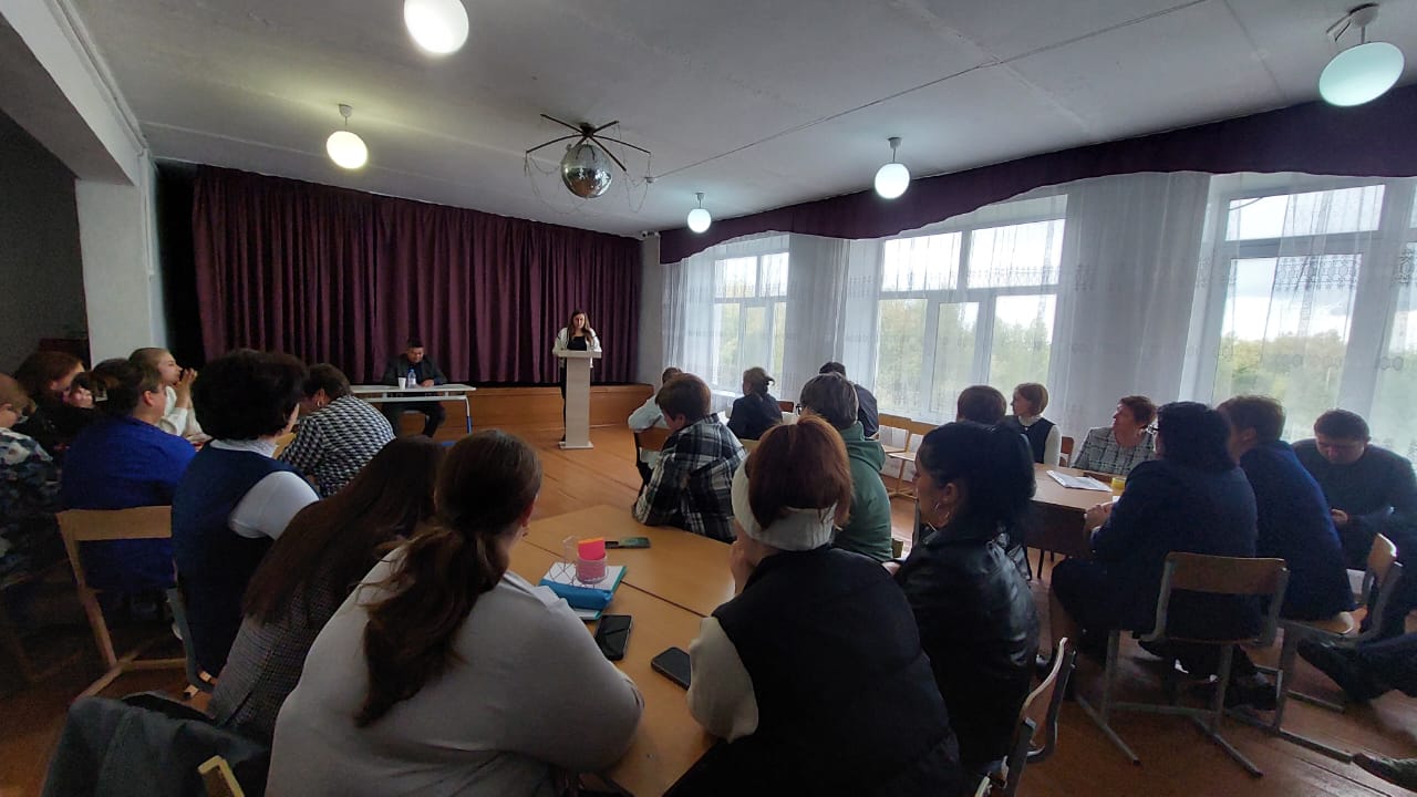 29 сентября в КГУ «Ясновская средняя школа» состоялась встреча с родителями учащихся 6-9 классов в рамках работы Центра педагогической поддержки родителей.