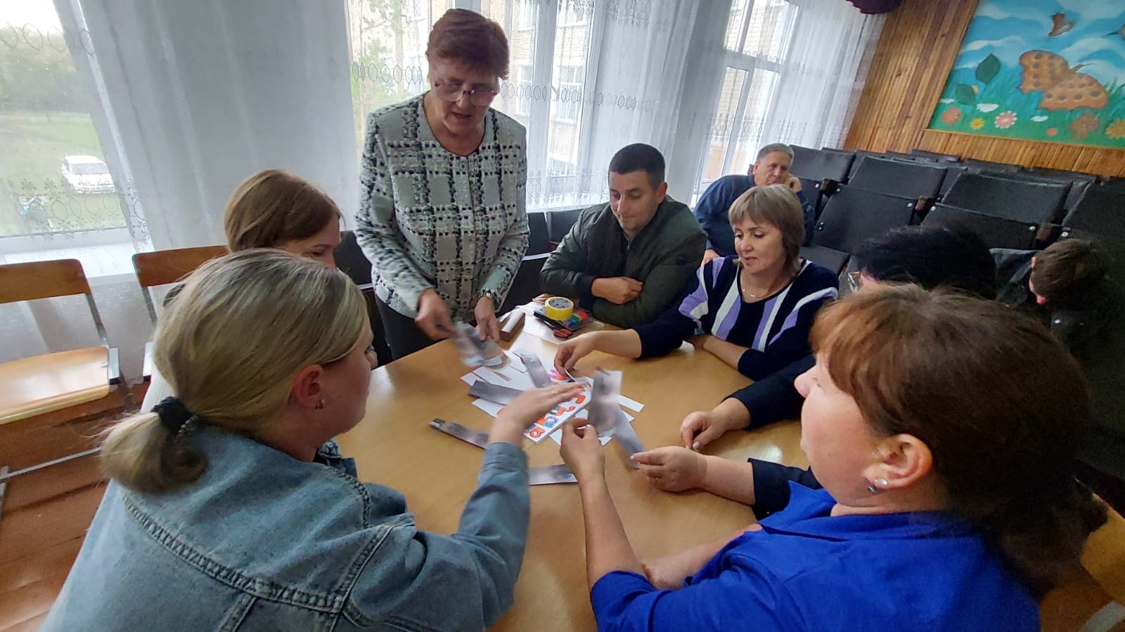 В КГУ «Ясновская средняя школа» в рамках работы Центра педагогической поддержки родителей состоялось занятие на тему «Эмоции и способы их выражения». 